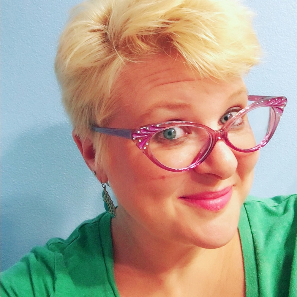 Meet your Posher, Lyssa